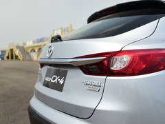 2016款 2.5L 自动四驱蓝天无畏版