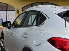 2016款 2.5L 自动四驱蓝天无畏版