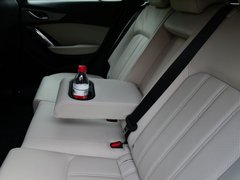 2016款 2.5L 自动四驱蓝天无畏版