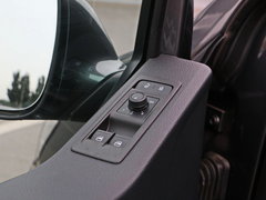 2016款 2.0TSI 四驱舒适版8座