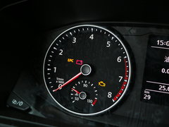2016款 2.0TSI 四驱舒适版8座