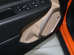 2016款 2.0L 自动四驱75周年致敬版