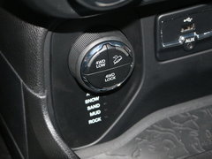 2016款 2.0L 自动四驱75周年致敬版