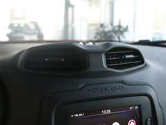 2016款 2.0L 自动四驱75周年致敬版