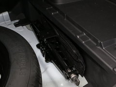 2016款 1.8L 手动尊贵型