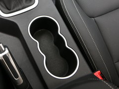 2016款 1.8L 手动尊贵型