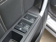 2016款 1.8L 手动尊贵型