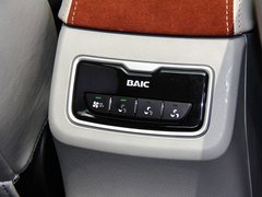 2016款 1.5L 尊贵型