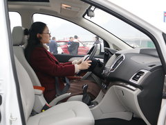 2016款 1.5L 尊贵型