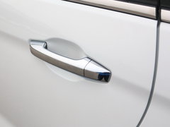 2016款 1.5L 尊贵型