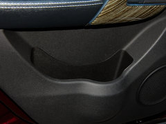 2016款 1.5T 手动旗舰型