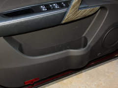 2016款 1.5T 手动旗舰型