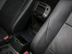 2016款 2.4L 四驱精英版5座