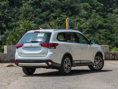 2016款 2.0L 两驱荣耀版