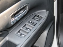 2016款 2.0L 两驱荣耀版
