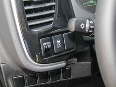 2016款 2.0L 两驱荣耀版
