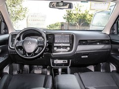 2016款 2.0L 两驱荣耀版