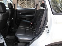 2016款 2.0L 两驱荣耀版