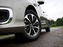2016款 1.6T 自动精英型