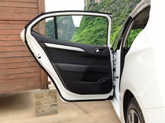 2016款 1.6T 自动旗舰型