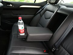 2016款 1.6T 自动旗舰型