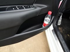 2016款 1.6T 自动旗舰型
