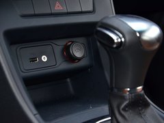 2016款 1.5T 自动超值豪华版