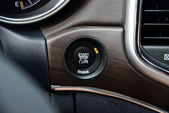 2016款 3.6L 豪华导航版