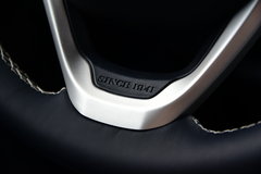 2016款 3.6L 豪华导航版