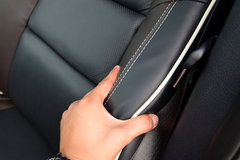 2016款 3.6L 豪华导航版