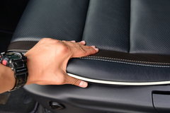 2016款 3.6L 豪华导航版