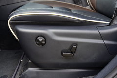 2016款 3.6L 豪华导航版