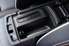 2016款 3.6L 豪华导航版