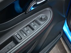 2016款 18T 自动四驱全能旗舰型