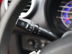2016款 1.0L AMT酷趣版