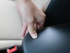 2016款 2.0L 自动四驱75周年致敬版