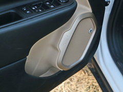 2016款 2.0L 自动四驱75周年致敬版