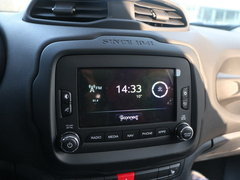 2016款 2.0L 自动四驱75周年致敬版