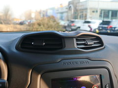 2016款 2.0L 自动四驱75周年致敬版