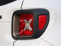 2016款 2.0L 自动四驱75周年致敬版