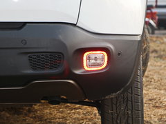 2016款 2.0L 自动四驱75周年致敬版