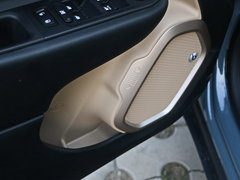 2016款 2.0L 自动四驱75周年致敬版