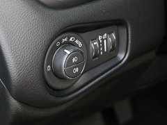 2016款 2.0L 自动四驱75周年致敬版