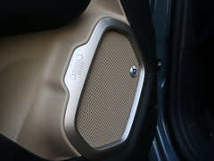 2016款 2.0L 自动四驱75周年致敬版