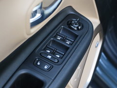 2016款 2.0L 自动四驱75周年致敬版