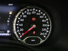 2016款 2.0L 自动四驱75周年致敬版