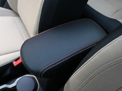 2016款 2.0L 自动四驱75周年致敬版