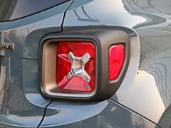 2016款 2.0L 自动四驱75周年致敬版