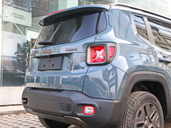 2016款 2.0L 自动四驱75周年致敬版