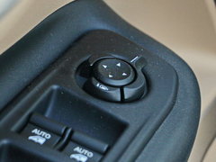 2016款 2.0L 自动四驱75周年致敬版